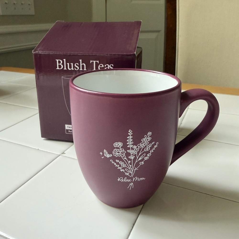 NWT Blush Teas “Relax Mom” 12oz Mug in Plum